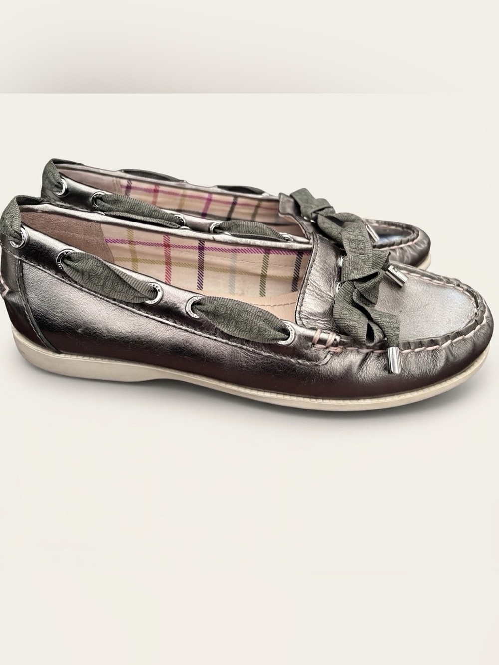 Coach Metallic Pewter Leather Carisa Moccasins Loafers Bow Accent Size 6B